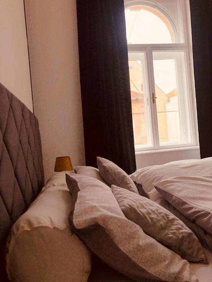 Room 44 Ösek Dış mekan fotoğraf