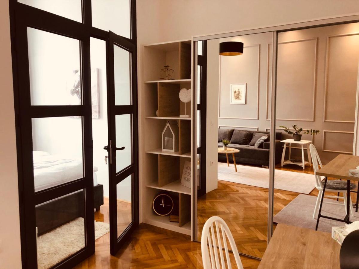 Room 44 Ösek Dış mekan fotoğraf
